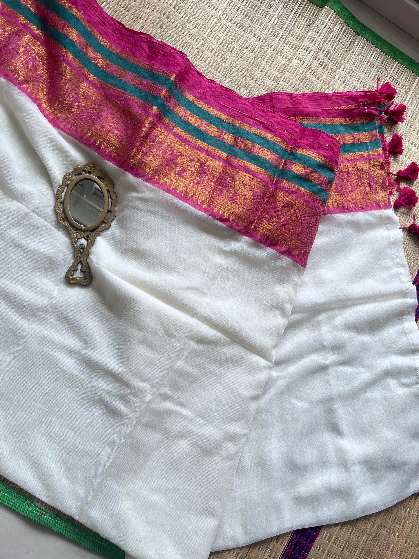 Sreedevi Pink & Green 120 Count Mul Cotton Saree