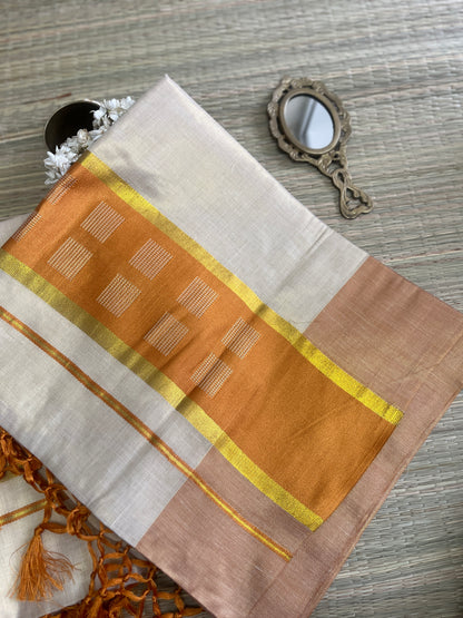 Kanakambari – Balaramapuram Kasavu Saree with Copper Orange Kasavu Border