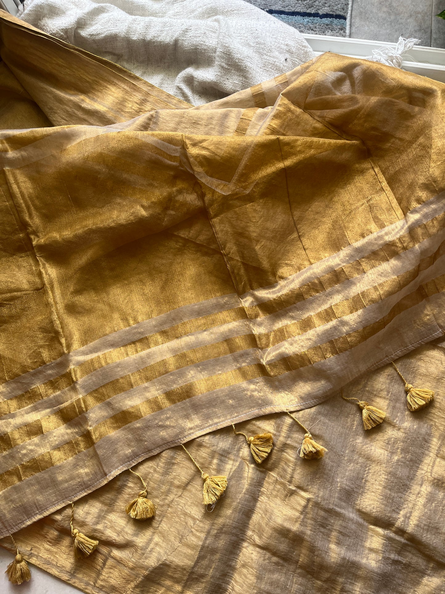 Swarna Golden Tissue Saree