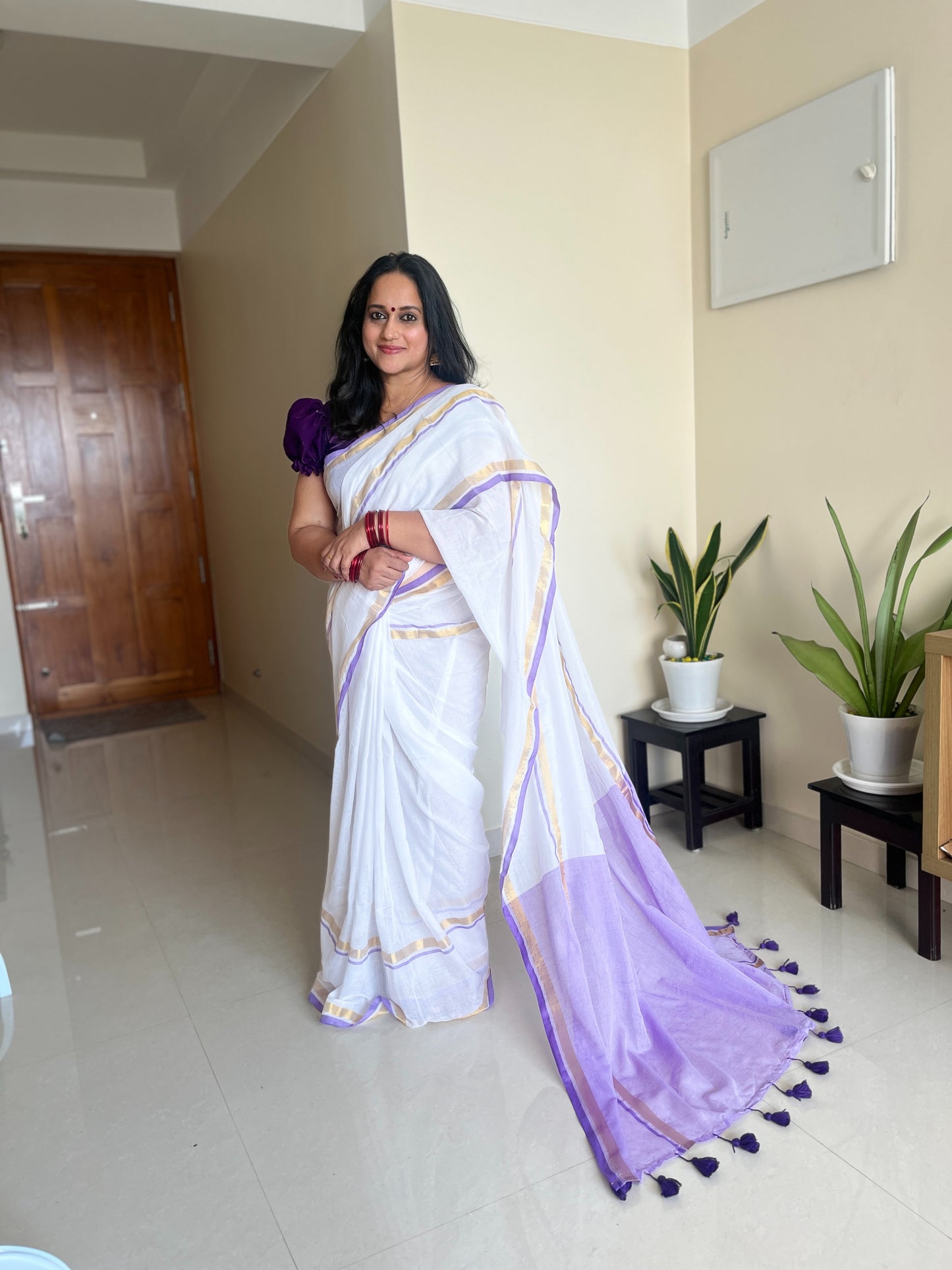 Neelambari – Pure 120 Count Mulcotton Saree with Fine Zari Border &amp; Lavender Pallu