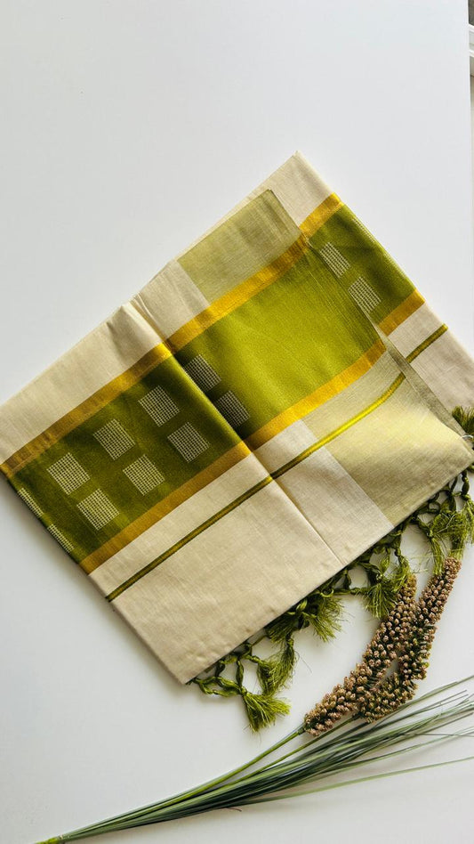 Thalir – Balaramapuram Kasavu Saree with Green Kasavu Border